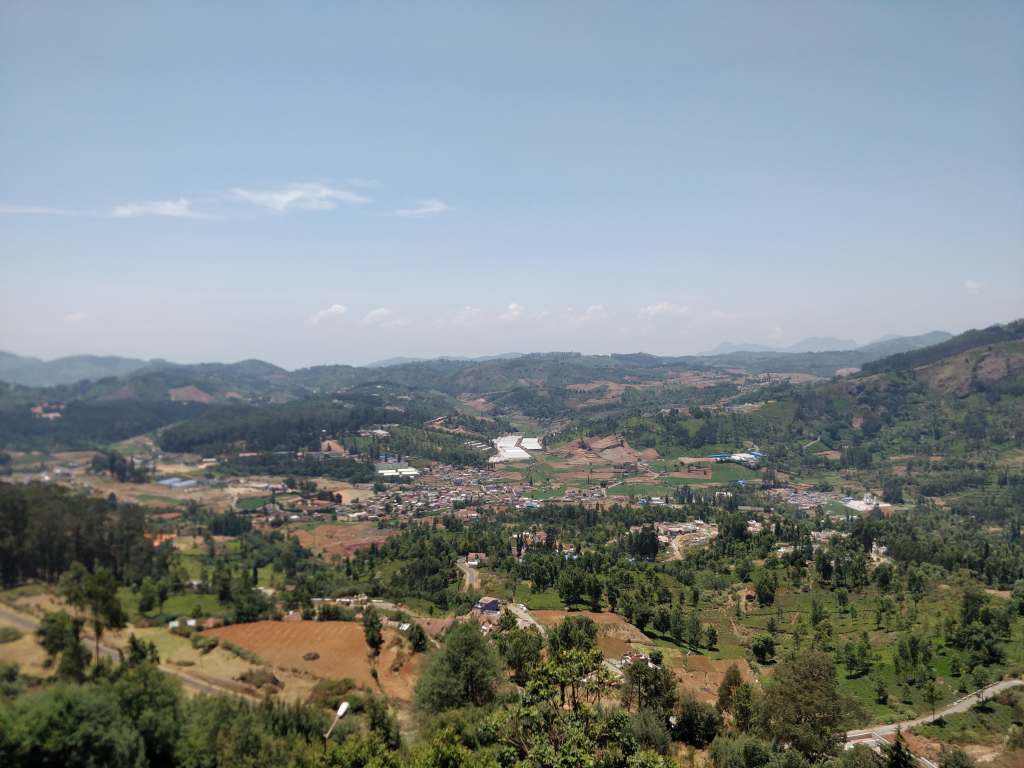 Beatiful landscape of Ooty while travelling towards Wellington Contonment