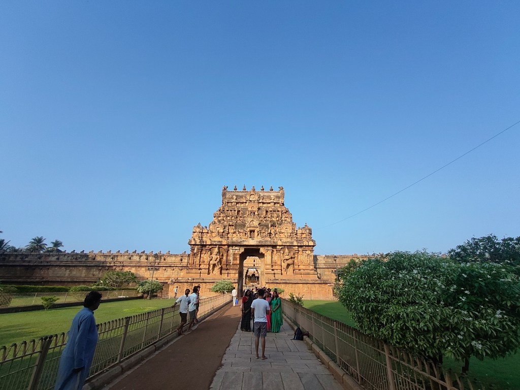Rajarajan Thiruvasal inner gopuram leading to the main sanctum of Brihadeeswara Temple, Thanjavur, Tamil Nadu